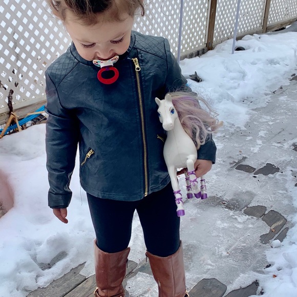 Meet your Posher, Keeley - Picture 9 of 16